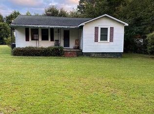 111 Milling Ct, Greenwood, SC 29649