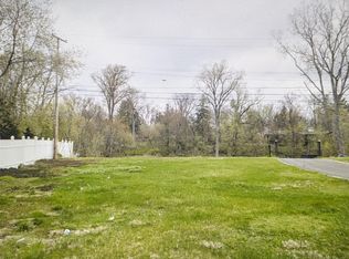 29102 Terrence St, Livonia, MI 48154