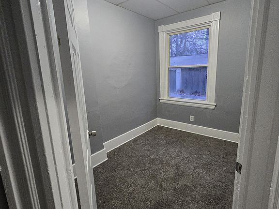 5th image of 1833 Lawrence Ave Unit 1835
