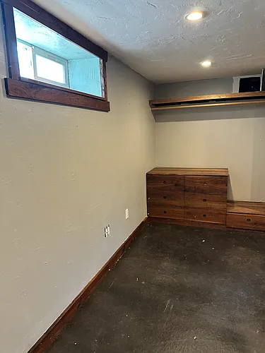 2933 W Short Pl Photo 1