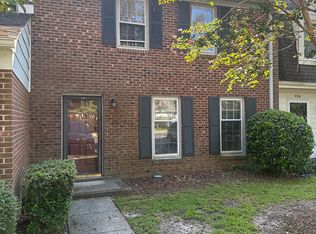 910 Dolphin Ct, Wilmington, NC 28403