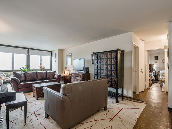 2nd image of 4850 S Lake Park Ave APT 1907