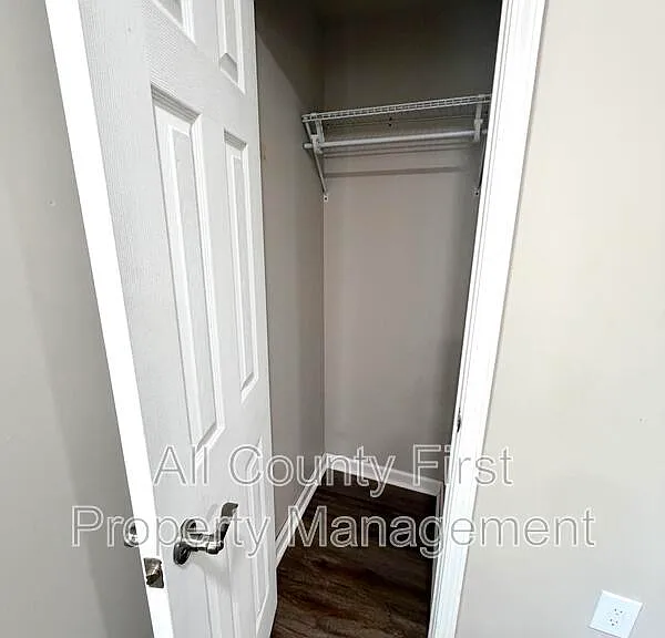 1093 Fayetteville Rd SE — Photo 13