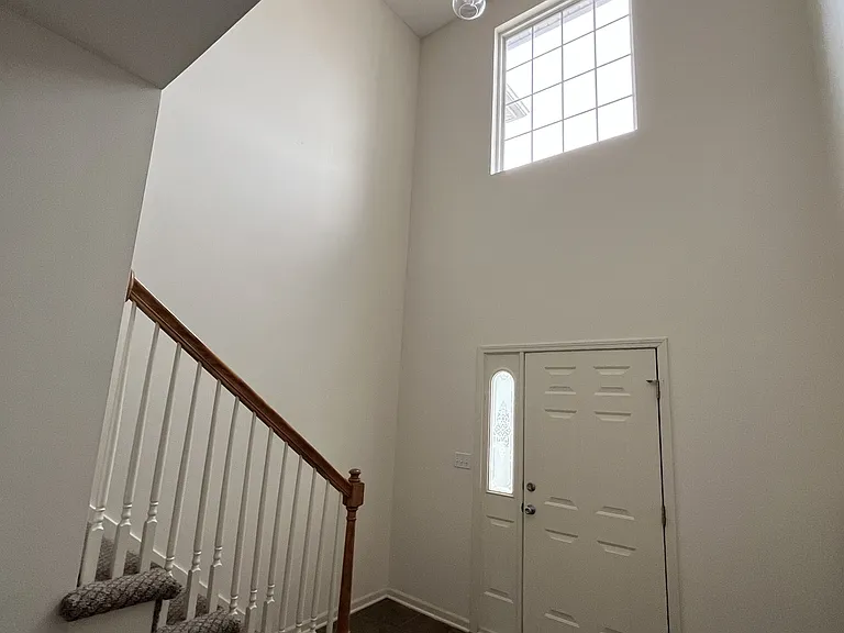 1204 Dustins Way — Photo 2