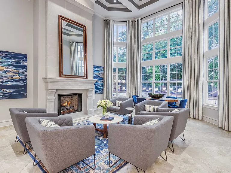 Gramercy Square at Ayrsley — Photo 9