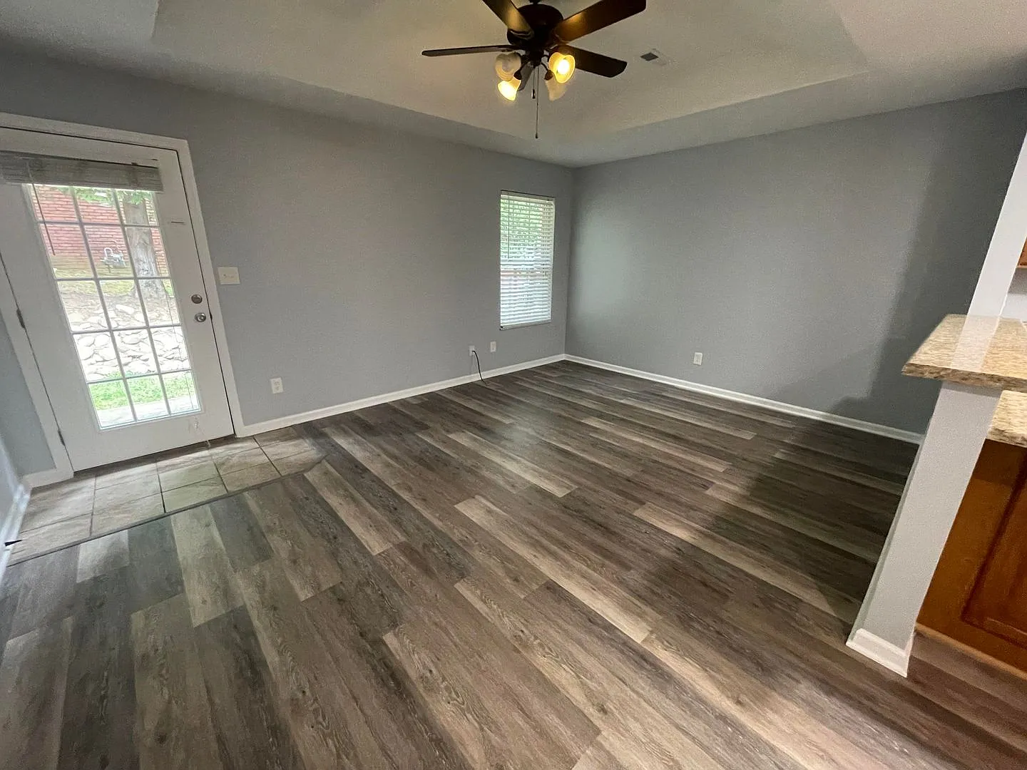 Quiet and easy access 2-bedroom / 2-bathroom home in East Knoxville — Photo 2
