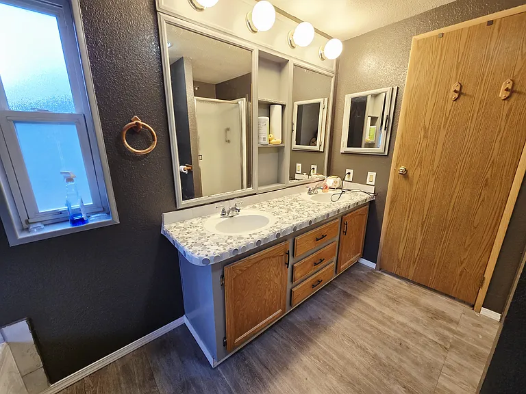 140 SE Fuchsia Ave — Photo 16