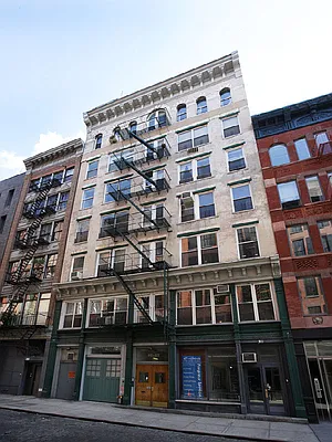 Sold by Sotheby's International Realty | media 17