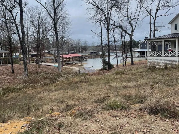 67 Oak Dr, Dadeville, AL 36853