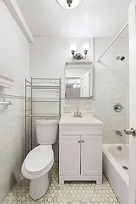 5th image of 163 W 17th St #C4