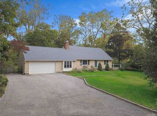 5 Bayberry Rd, Setauket, NY 11733