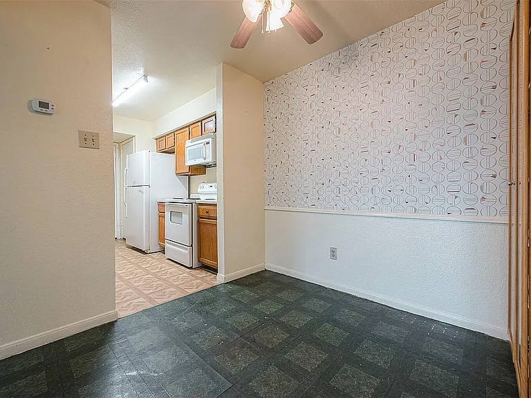 6606 De Moss Dr #1212 — Photo 5