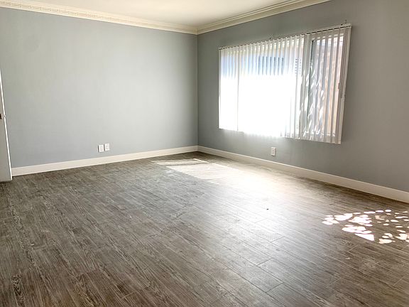 2nd image of 8418 Crenshaw Dr #A