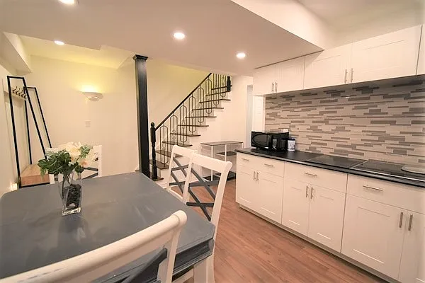 17 Blackbird Ln — Photo 2