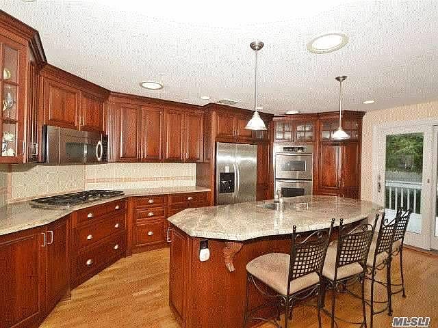 1st image of 56 Morris Ave