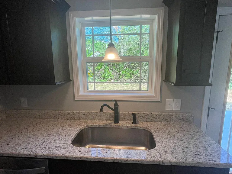 125 Dogwood Ct — Photo 2