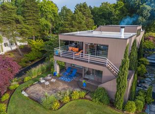 205 N Lotus Beach Dr, Portland, OR 97217