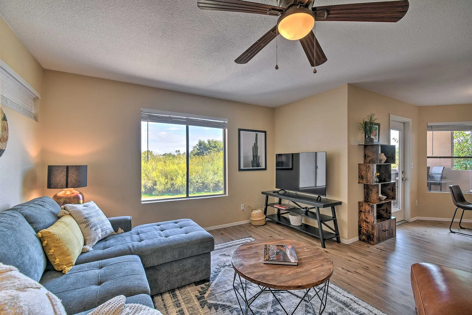 2 bed, 2.0 bath, 1044 sqft, $2,910 — Photo 1