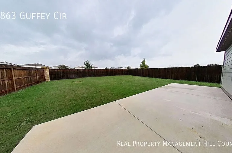 13863 Guffey Cir — Photo 2