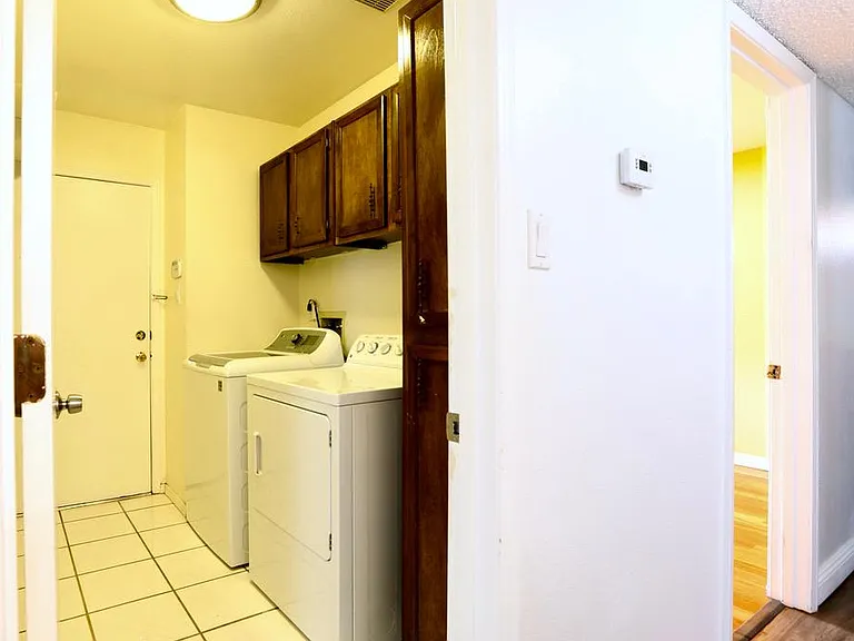 12601 Elyse Pl SE — Photo 11