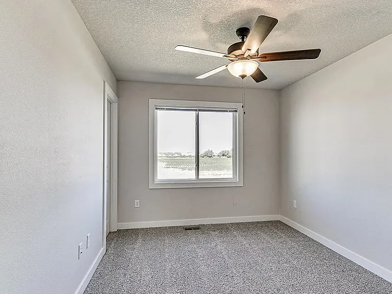 6959 Bluebell Ct — Photo 7