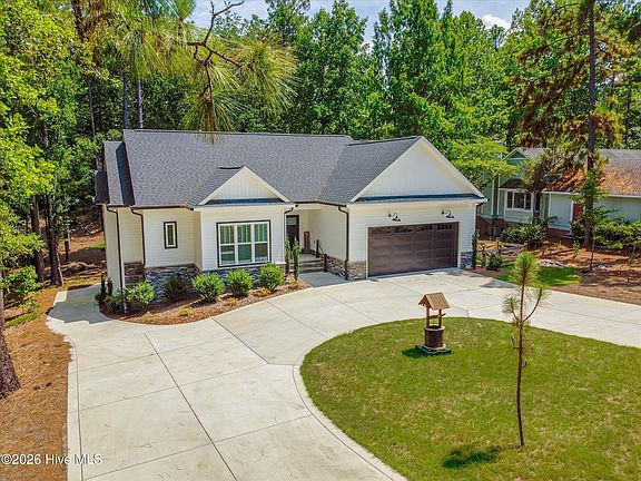 2nd image of 1046 Monticello Drive