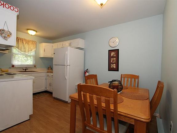 4th image of 6D Conestoga Dr