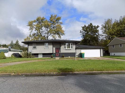1st image of 3628 W 78th Pl