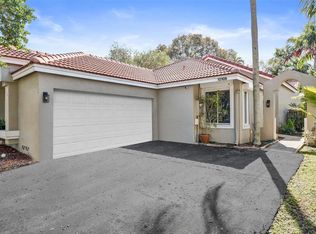 10108 NW 4th St, Plantation, FL 33324