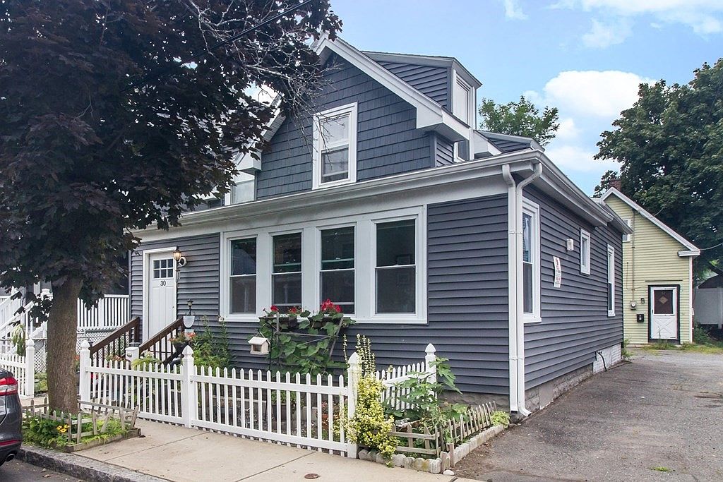 30 Underhill St 1, Winthrop, MA 02152 MLS 73147415 Zillow