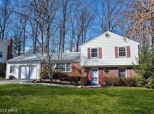 8202 Donset Dr, Springfield, VA 22152