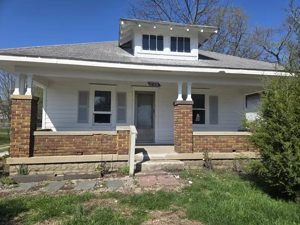 1708 N 25th St, Terre Haute, IN 47804