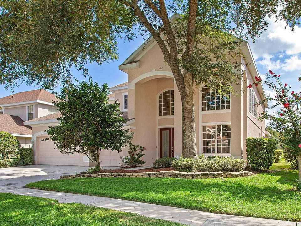 10226 Deercliff Dr