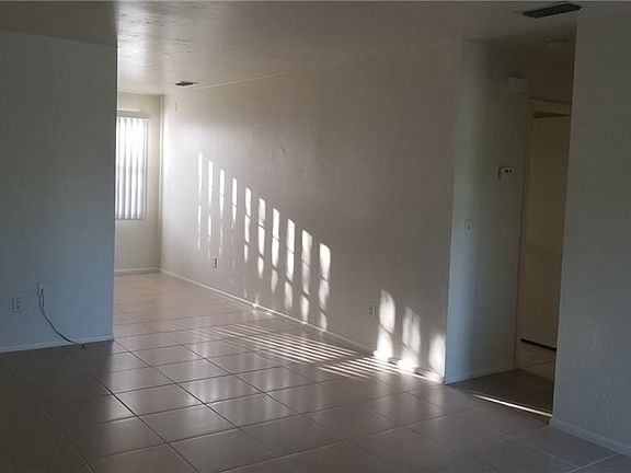 3rd image of 4625 SW 8th Pl APT 8