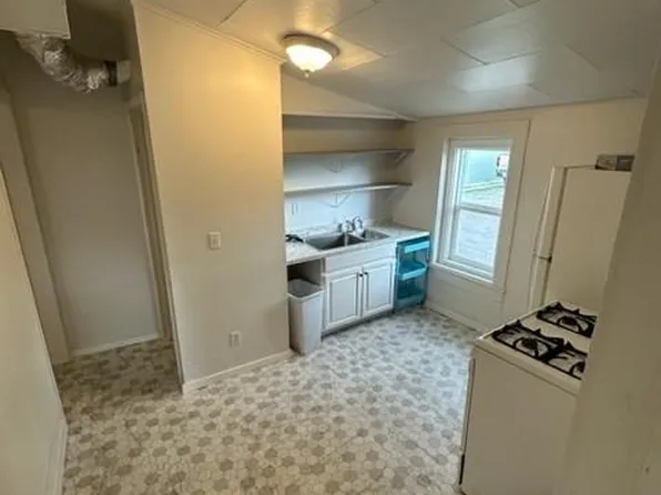 210 1/2 N 19th St, Billings, MT 59101