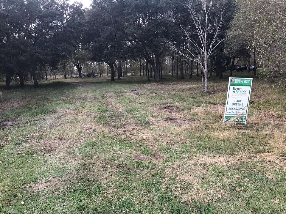Welcome to this gorgeous piece of property to build your dream home!