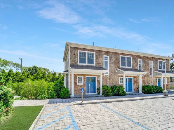 68 Foster Avenue #15, Hampton Bays, NY 11946