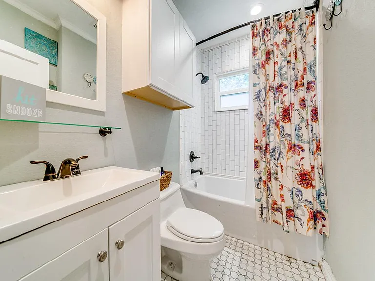 1402 Wyoming St — Photo 19