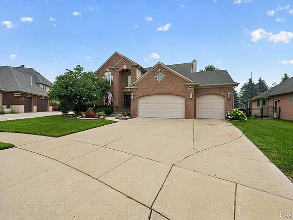2nd image of 50414 Greycoat Ln
