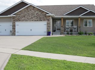 30 NE Fox Run Trl, Waukee, IA 50263