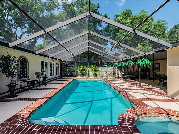 4th image of 4507 S Ferncroft Cir