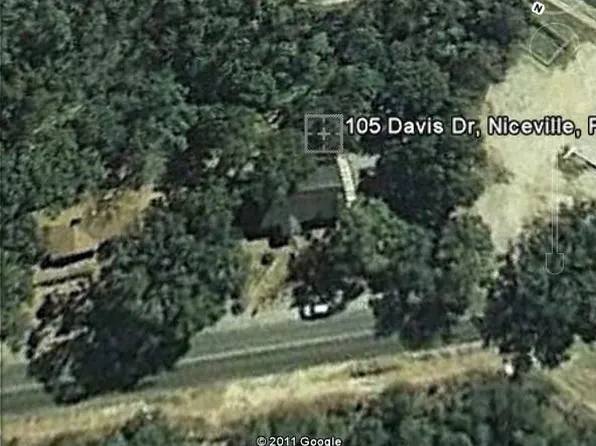 105 Davis Dr, Niceville, FL 32578