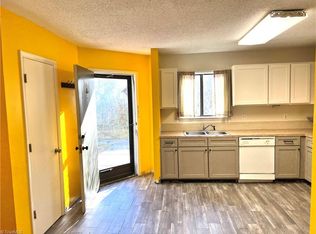3650 Heathrow Dr, Winston Salem, NC 27127