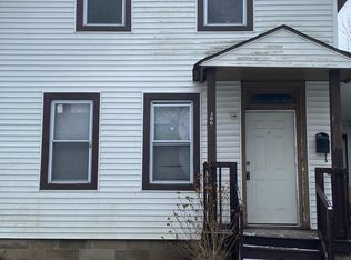 306 10th St #1, Elyria, OH 44035