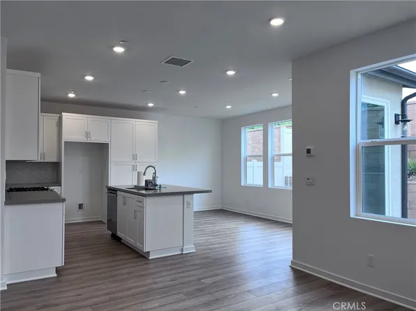4085 Spring Haven Ln, Corona, CA 92883
