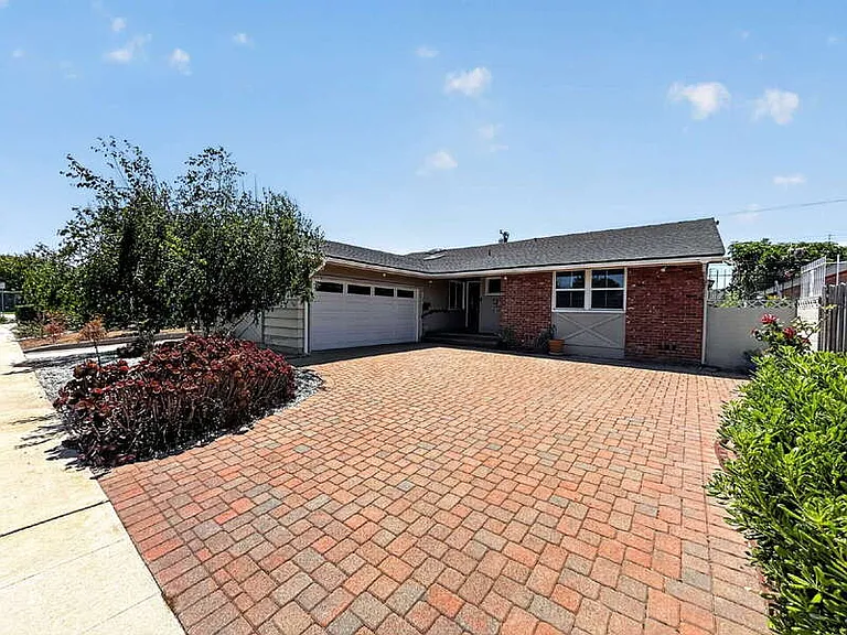 6312 E Mariquita St — Photo 2