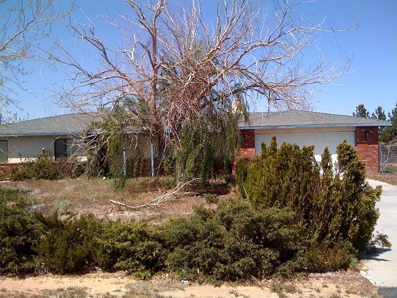 1st image of 15000 Avon Ct