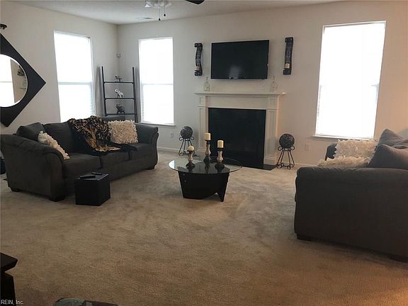 2nd image of 405 Terrywood Dr
