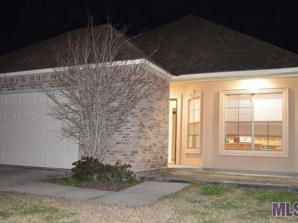 100 Secret Gate Ln, Denham Springs, LA 70726