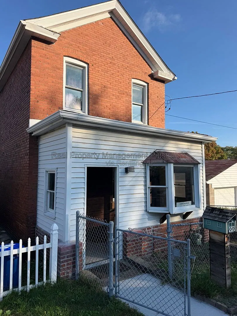 2 bed, 1.0 bath, 964 sqft, $1,500 — Photo 1